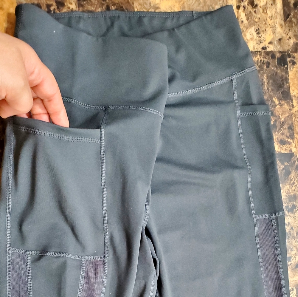 Women's yoga pants size 2XL